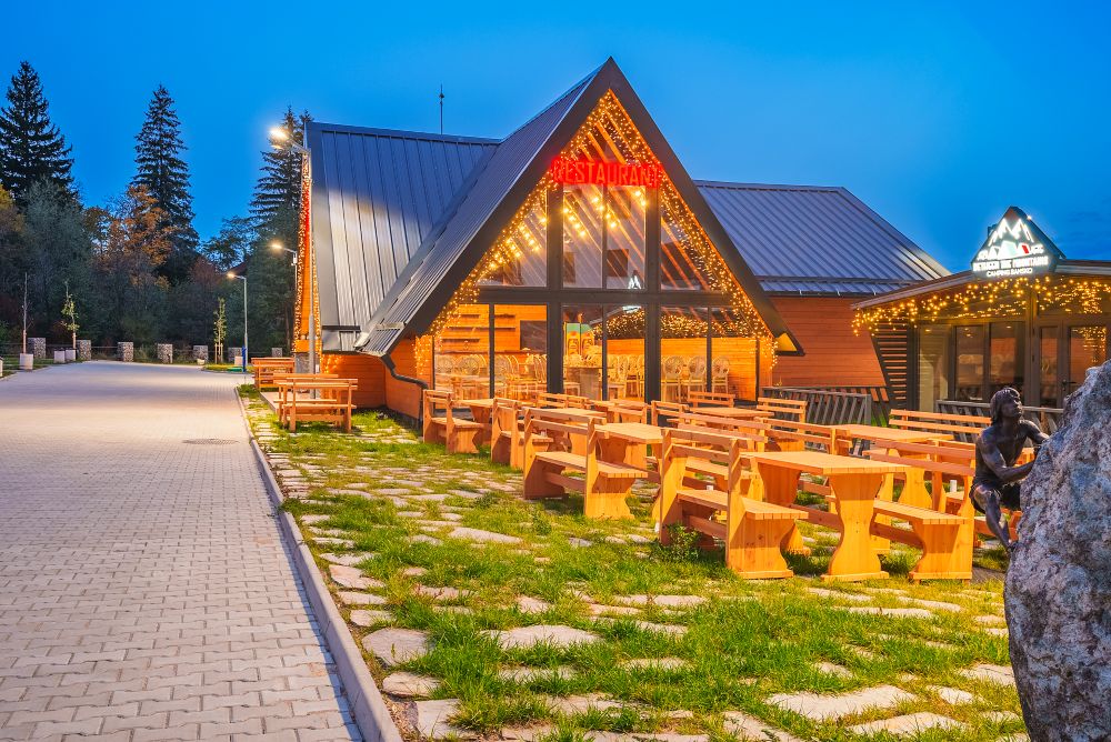 Ресторант „Between the Mountains“